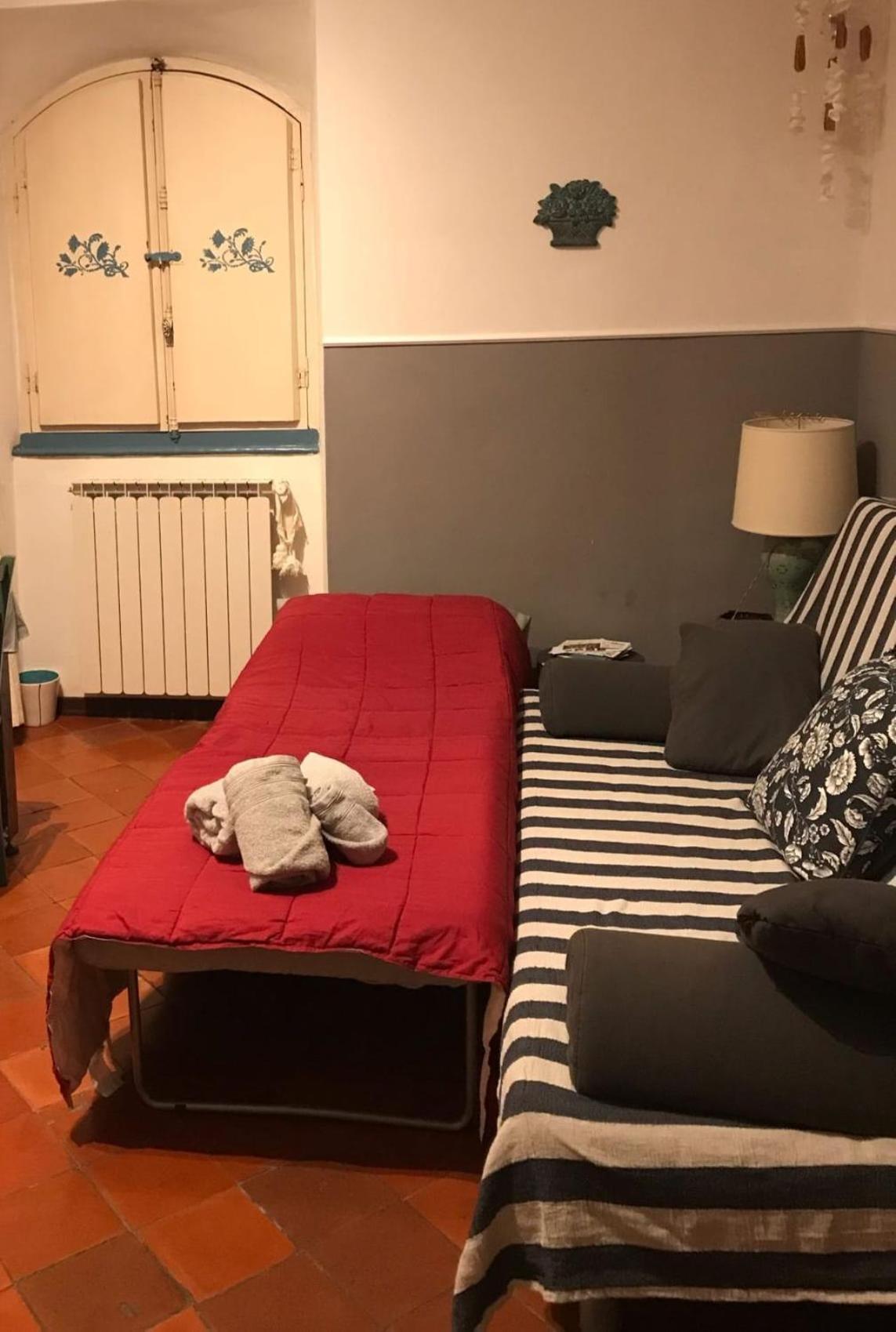 The Shell - New Interior Look But Same Old Charme 200Mt From The Sea With Garden And Parking Nearby Apartment Империа Екстериор снимка